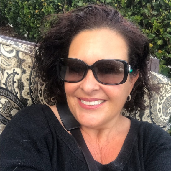 Meet your Posher, Marisa - Picture 4 of 7